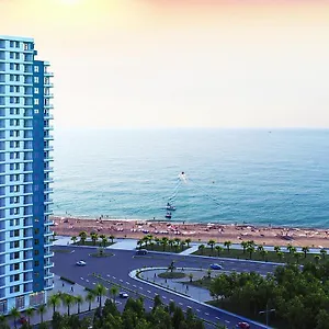 Beautiful Horizon First Line Апартаменты